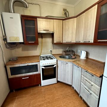 Володимира Івасюка вул., 56