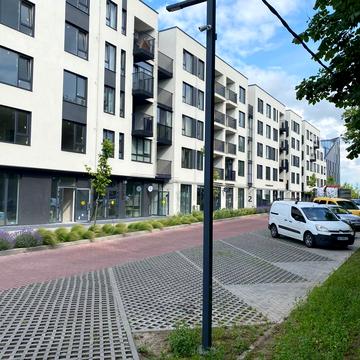 Льонокомбінатівська вул., 3