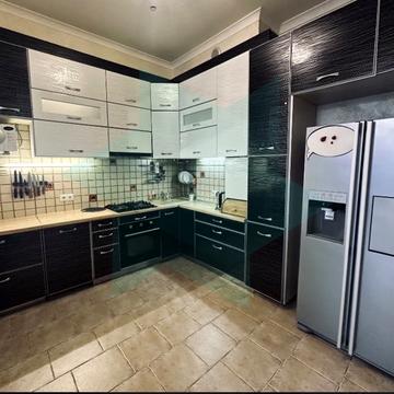 Араратська вул., 13