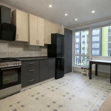 Григорія Сковороди вул., 21