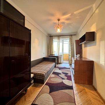 Миколи Хвильового вул., 25