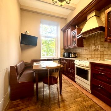 Зелена вул., 50