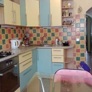 Піхоти Короля вул. (Лізи Чайкіної), 1