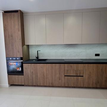 Атмосферна вул., 5