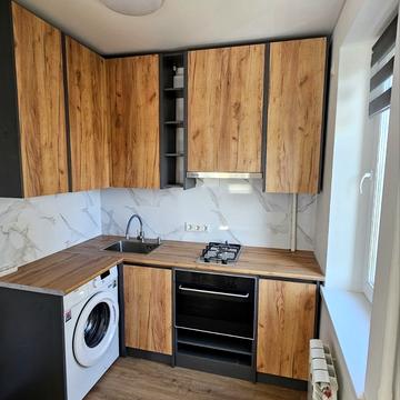 Медової Печери вул. (), 67