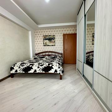 Київська вул., 44