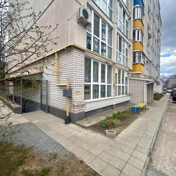 Михайла Грушевського просп., 195-А
