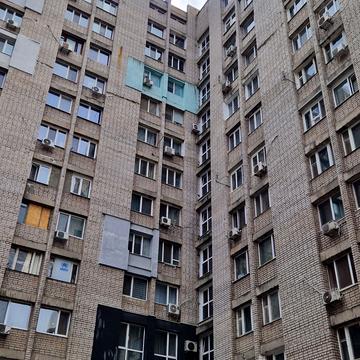 Набережна Перемоги вул., 50