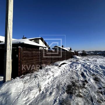 Євгена Плужника вул., 6