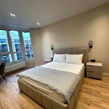 Мартинова просп., (вул. Молодіжна, 8)