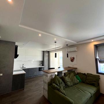 Новомостицька вул., 15