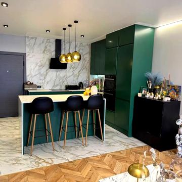 Під Голоском вул., 24