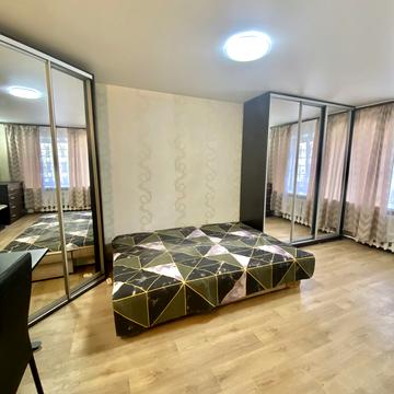 Костанайська вул., 1