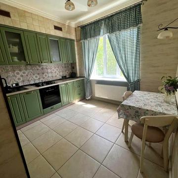 Джона Маккейна вул. (Івана Кудрі), 37