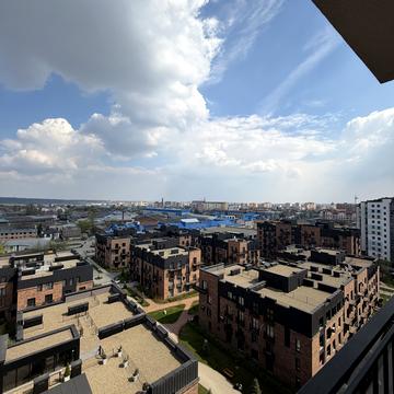 Юліана Пелеша вул., (Будинок 1)