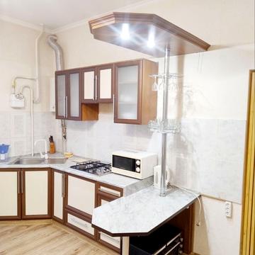 Адміральська вул., 26