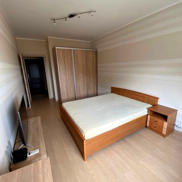 Європейського Союзу просп. (Правди), 41-Д