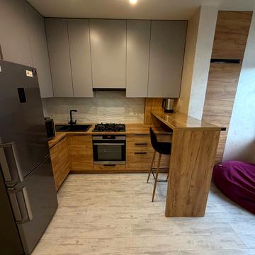 Одеська вул., 25-А