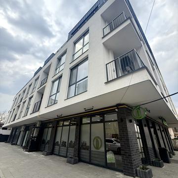 Самбірська вул., 3