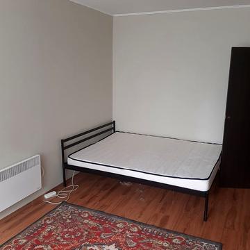 Андрія Аболмасова вул. (Панельна), 4