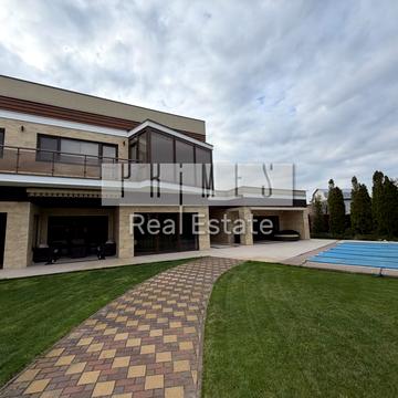 Набережно-Корчуватська вул., 56/66 к2