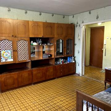 Романа Шухевича просп. (Генерала Ватутіна), 22