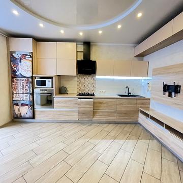 Андрія Малишка вул. (Льва Толстого), 94