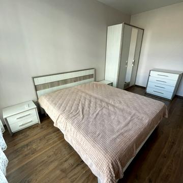 Героїв Майдану вул., 1