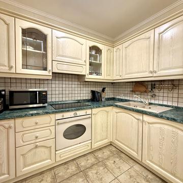 Оноре де Бальзака вул., 6