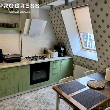 Чорновола вул., 10