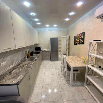 Каховська вул., 62