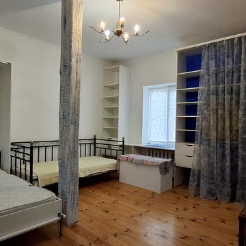 Черешневий пров., 10