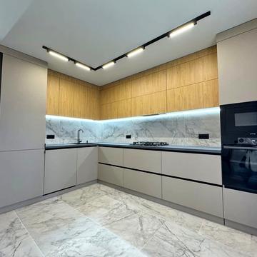 Яреми вул., 12