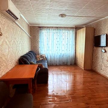 Краснопільська вул., 6
