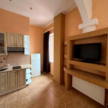 Базарна вул., 5/2