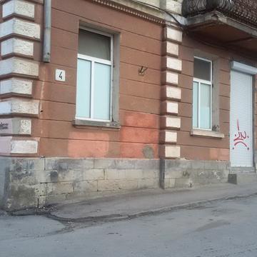 Юліана Опільського вул., 4