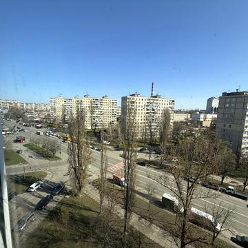 Василя Порика просп., 15