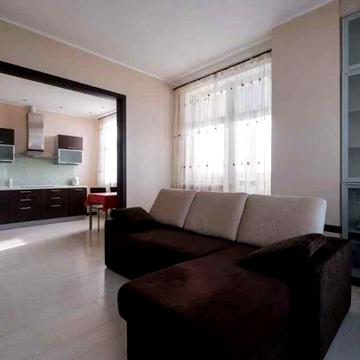 Антоновича вул. (Горького), 72