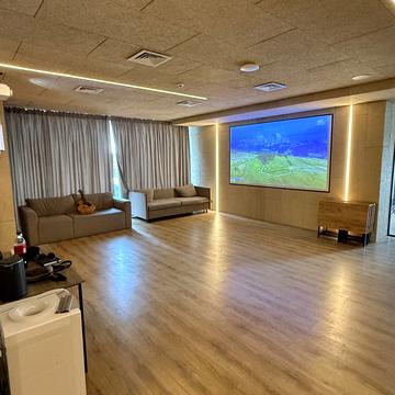 Свободи вул., 3-С