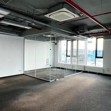 Степана Бандери просп. (Московський), 28А