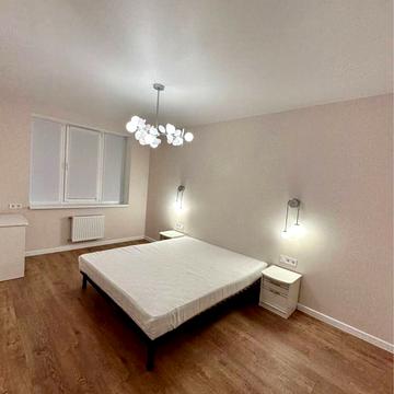 Варненська вул., 29