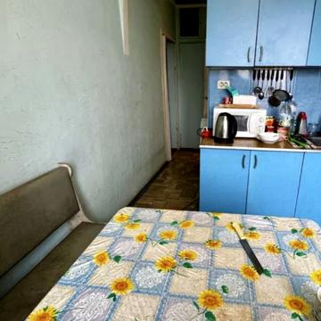 Князя Володимира Великого просп., 122