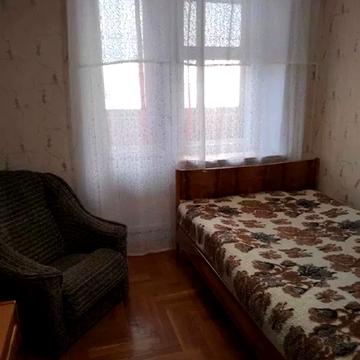 Рівна вул., 24