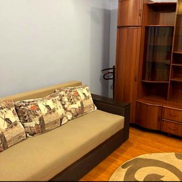 Велика Васильківська вул. (Червоноармійська), 112