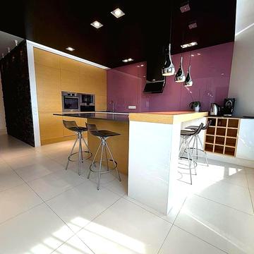 Вадима Гетьмана вул., 1-В