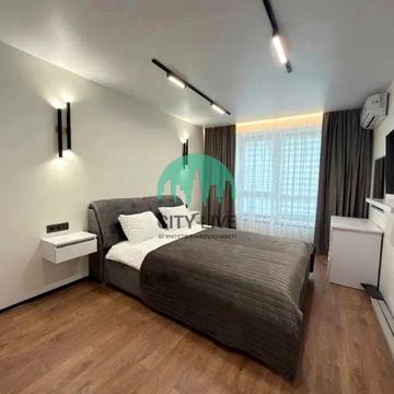 Молодіжна вул., 53