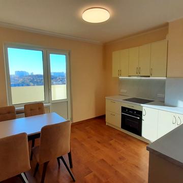 Балтійський пров., 1