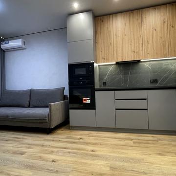 Космічна вул., 5