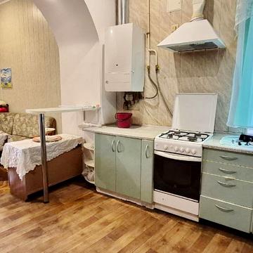 Прохоровська вул., 24