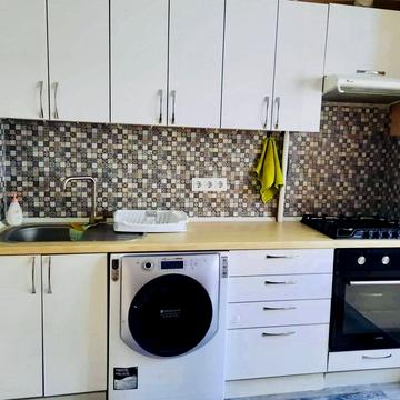 Любінська вул., 6-Б